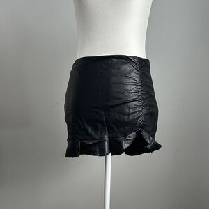 Chic Black Ruffled Mini Skirt